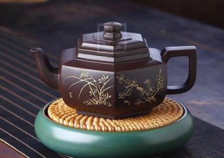 《六方雪華》 《六方雪華》