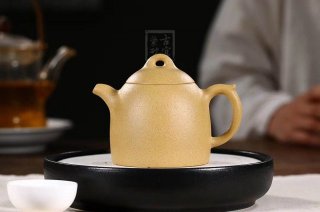 《秦權(quán)》 《秦權(quán)》