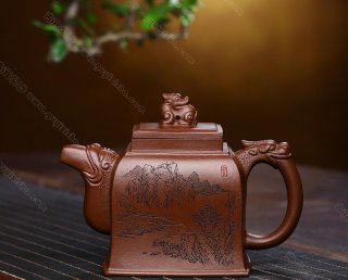 四方獅尊 四方獅尊