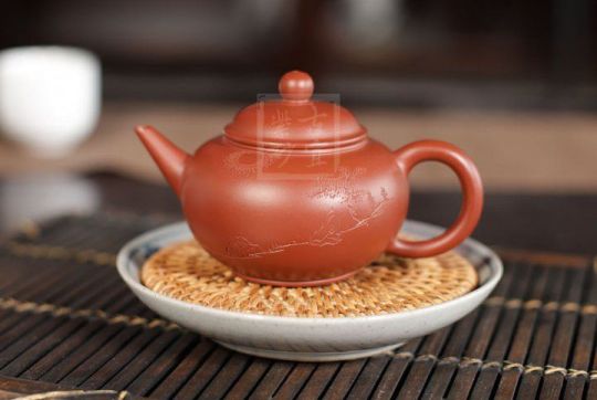 《水平》 《水平》